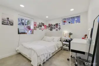 Main house downstairs bedroom 3 of 4