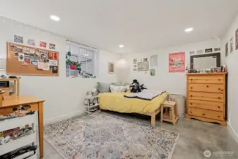 Main house downstairs bedroom 4 of 4