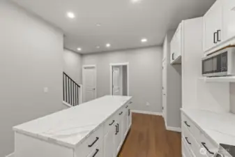 Photographs are for illustrative purposes only. Features, finishes, interior/exterior colors, landscaping and floorplan shown may vary from actual homes built