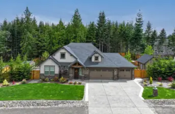 Beautiful 3-bedroom Rambler on .42 Acres