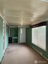 Officee/Den