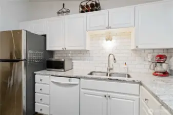 New Counters and Backsplash