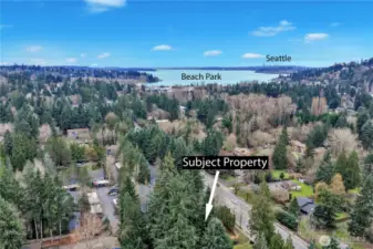 Outstanding location, close to Juanita Village and beach park, shopping center and 405