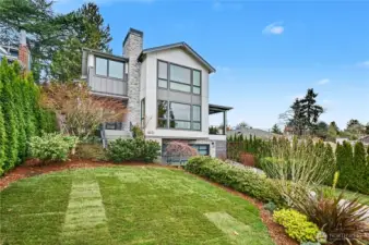 Masterfully designed by McCullough Architects to capture sweeping views of Lake Washington and Andrews Bay.