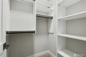 Another guest bedroom walk-in closet.