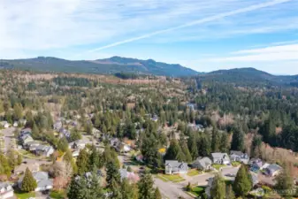 World-class Galbraith mountain biking and Lake Padden park & golf minutes away