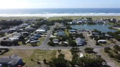 Nice shot of Seabreeze lake and the ocean.