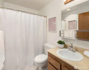 Full bath with new LVT flooring