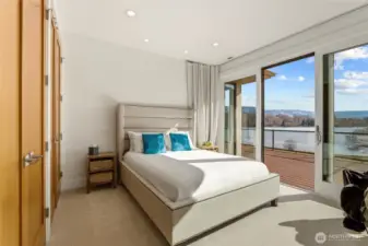 Second floor, second queen suite with ensuite