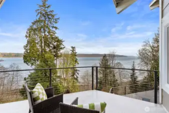 Private balcony off upper level primary!