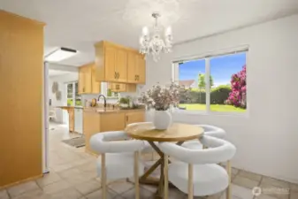 Dining table space right off the kitchen.