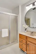 primary ensuite bathroom