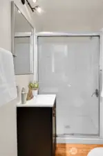 3/4 ensuite bath