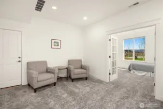 Daylight Basement, bright and open with access to 2 car garage