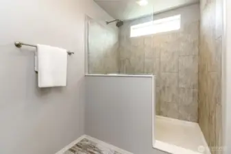 Master Bathroom - Huge Shower