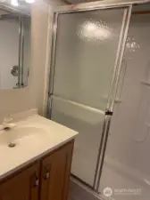 walk in shower in great shape
