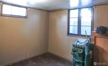 4TH BEDROOM