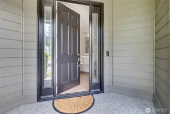 A Charming & Welcoming Entry