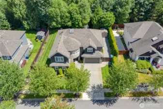 Tree lined Streets & Sidewalks ~ Well Kept Homes & Parks ~ What a Place to Call Home!