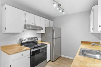 Kitchen - Updated Appliances