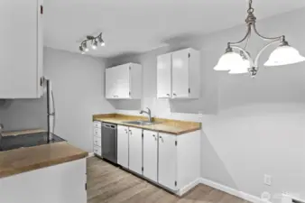 Kitchen - Updated Appliances