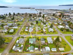 Yellow property lines are for reference only