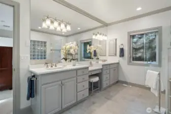A sweeping double sink vanity.
