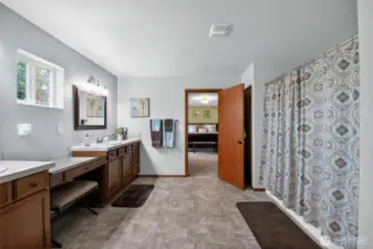 Primary bath