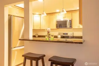 Kitchen Breakfast Bar