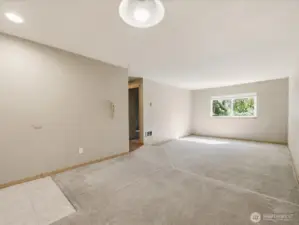 South Facing window with lots of natural light