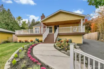 Charming cottages get scraped & replaced with monoliths--but this one got a new dress and some fancy shoes!