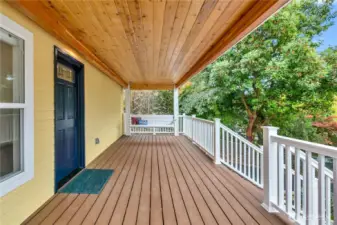 Yes, this is a real porch swing hung from a huge beam so set yourself down and watch the world pass by on this wonderful quiet, friendly Shoreline street.