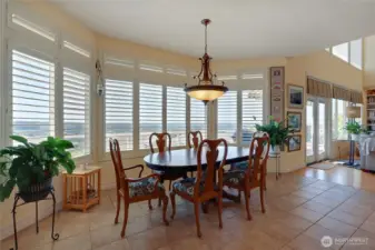 Kitchen Dining Space