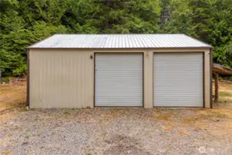 Detached 2 car garage with RV bays and shop space with loft!