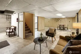Downstairs you will find additional living space with many possibilities for use.