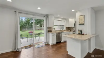 Newer hardwood floors & carpet.