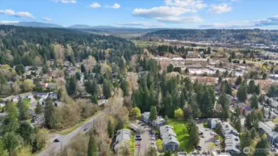 Easy commute to major roads