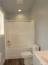 FULL BATH HAS A TUB/SHOWER COMBINATION!