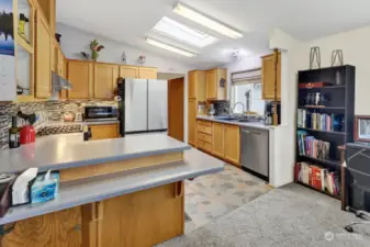 Kitchen has been fully updated with new appliances