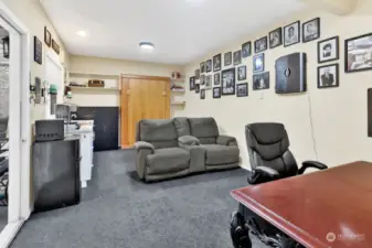Bonus room with murphy bed, could be used as a guest bedroom.