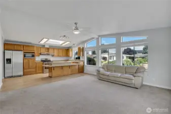 Kitchen / family room open concept entertaining space