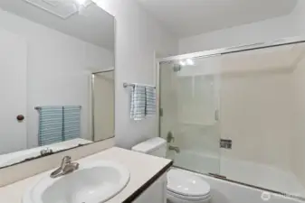 2 Bathrooms