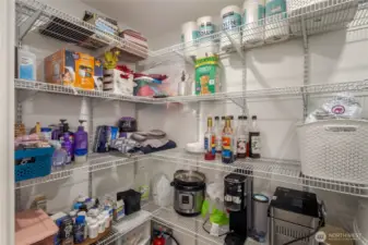 Walk in pantry