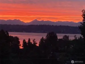 Sunrise over the Cascades