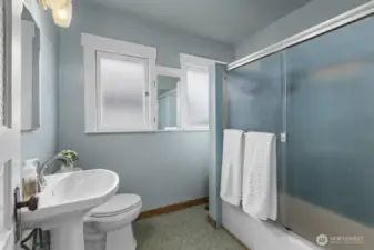 Main floor full bath.