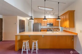 We love the partial industrial vibes of this design.
