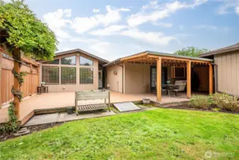 Covered entertaining deck