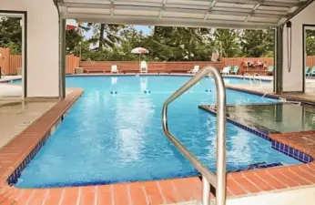 Community pool & hot tub too!