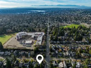 roximity to local parks and popular Ravenna/Bryant neighborhood amenities.