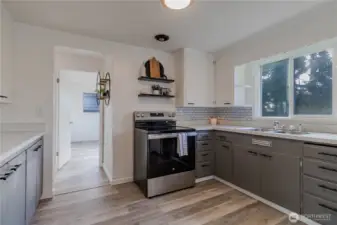 Big kitchen window with a great view of what's going on in the back yard!